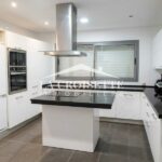 Photo-4 : Rez-de-chaussée de villa S+3 meublé avec piscine au Lac 2 MRCL0359