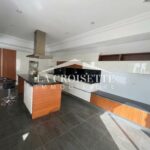 Photo-5 : Villa S+5 avec piscine à La Soukra MVL1395