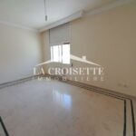 Photo-8 : Triplex S+5 avec jardin à Gammarth MTRL0115
