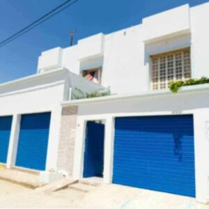 Investissement villa + maison secondaire + 2 locaux