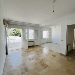 Appartement S+3 Laouina