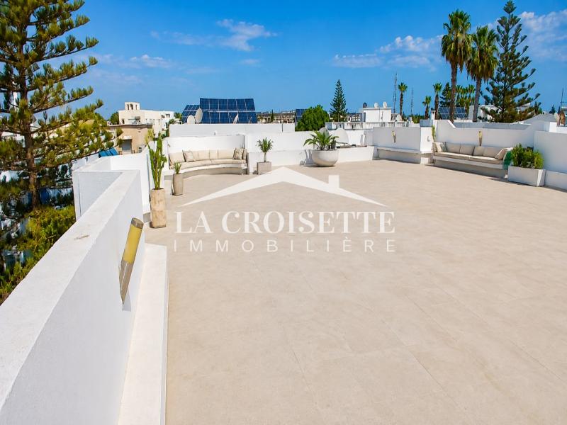 Étage de villa S+3 meublé avec terrasse à La Marsa MEL0608