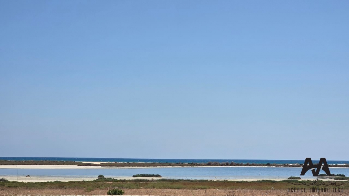TERRAIN de 3001m² AVEC VUE MER ET FLAMANTS ROSES à KORBA