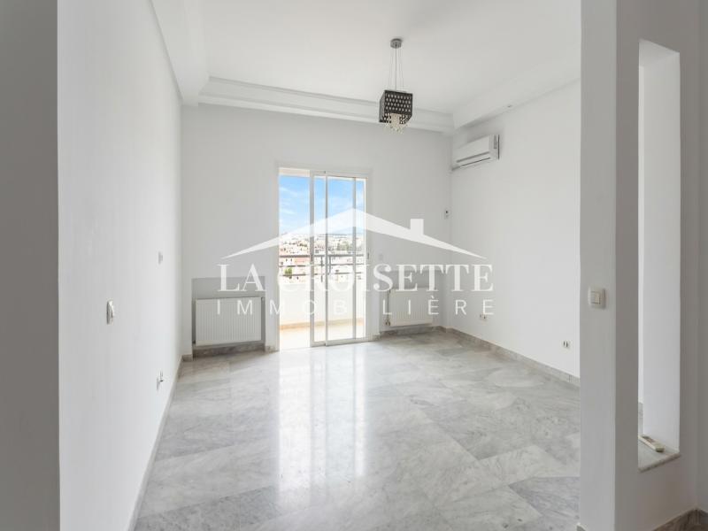 Appartement S+3 à Ain Zaghouan Nord MAL2363