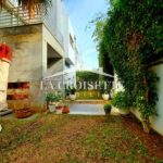 Photo-2 : Villa S+4 avec piscine à La Marsa ZDL0350