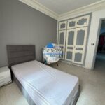 Photo-8 : Appartement S3 meublé, situé au rez-de-chaussée à Khzema