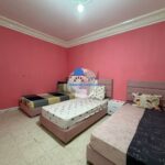 Photo-7 : Appartement S3 meublé, situé au rez-de-chaussée à Khzema