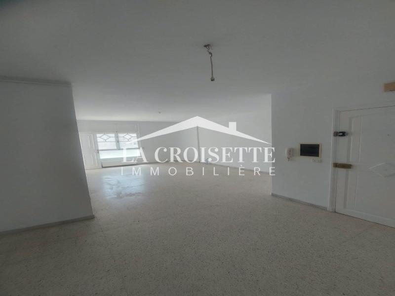 Appartement S+4 à Ain Zaghouan Nord MAL2390