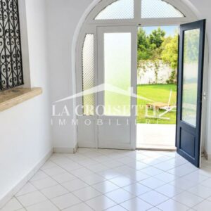 Appartement meublé S+2 avec jardin à Gammarth MRCL0040