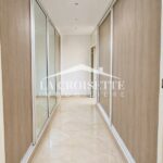 Photo-10 : Triplex S+4 avec piscine à La Soukra MTRL0112