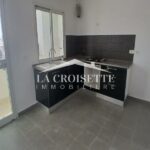 Photo-12 : Triplex S+4 avec piscine à La Soukra MTRL0112