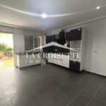 Photo-4 : Triplex S+4 avec piscine à La Soukra MTRL0112