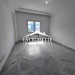 Photo-6 : Appartement S+3 avec chambre de service au lac 2 MAL1136
