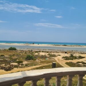 APPARTEMENT S+2 RICHEMENT MEUBLÉ – VUE MER DIRECTE – 142 M² – BAGHDADI, MAHDIA