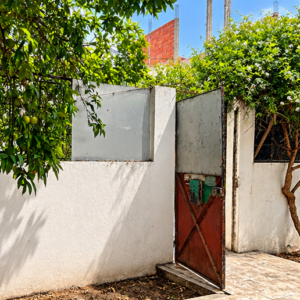Maison de 90 m² couvert et un espace de 200 m² avec jardin