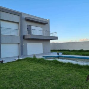 Villa Pieds dans l’eau avec Piscine à Chat Ezzouhour