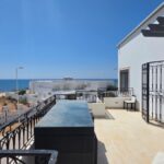 Photo-7 : Villa de Style Américain avec Appartement Indépendant et Vue Mer